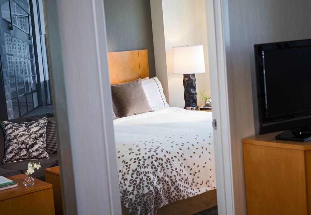 Renaissance Chicago O'Hare Suites Hotel Rosemont Exterior photo