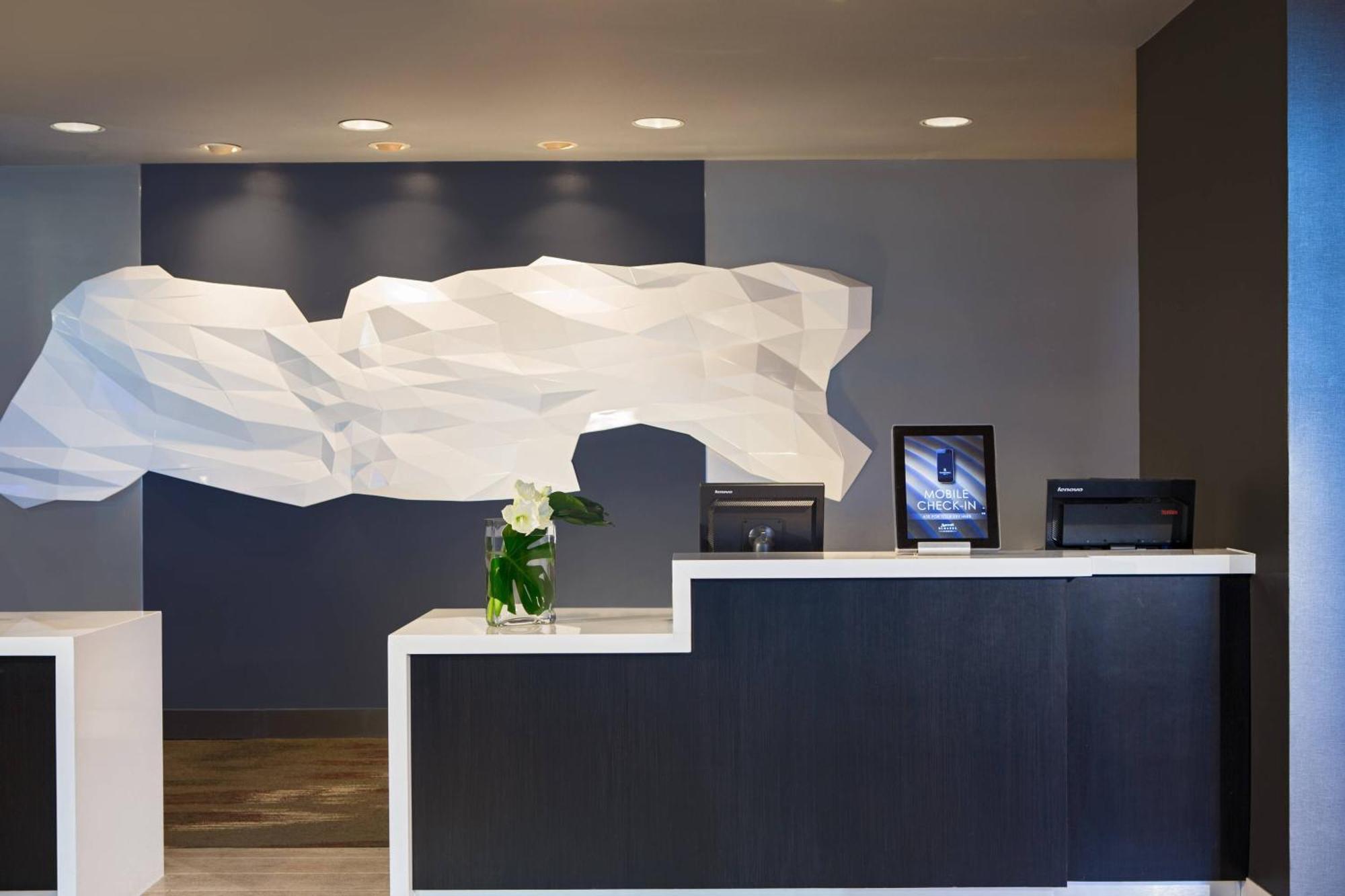 Renaissance Chicago O'Hare Suites Hotel Rosemont Exterior photo