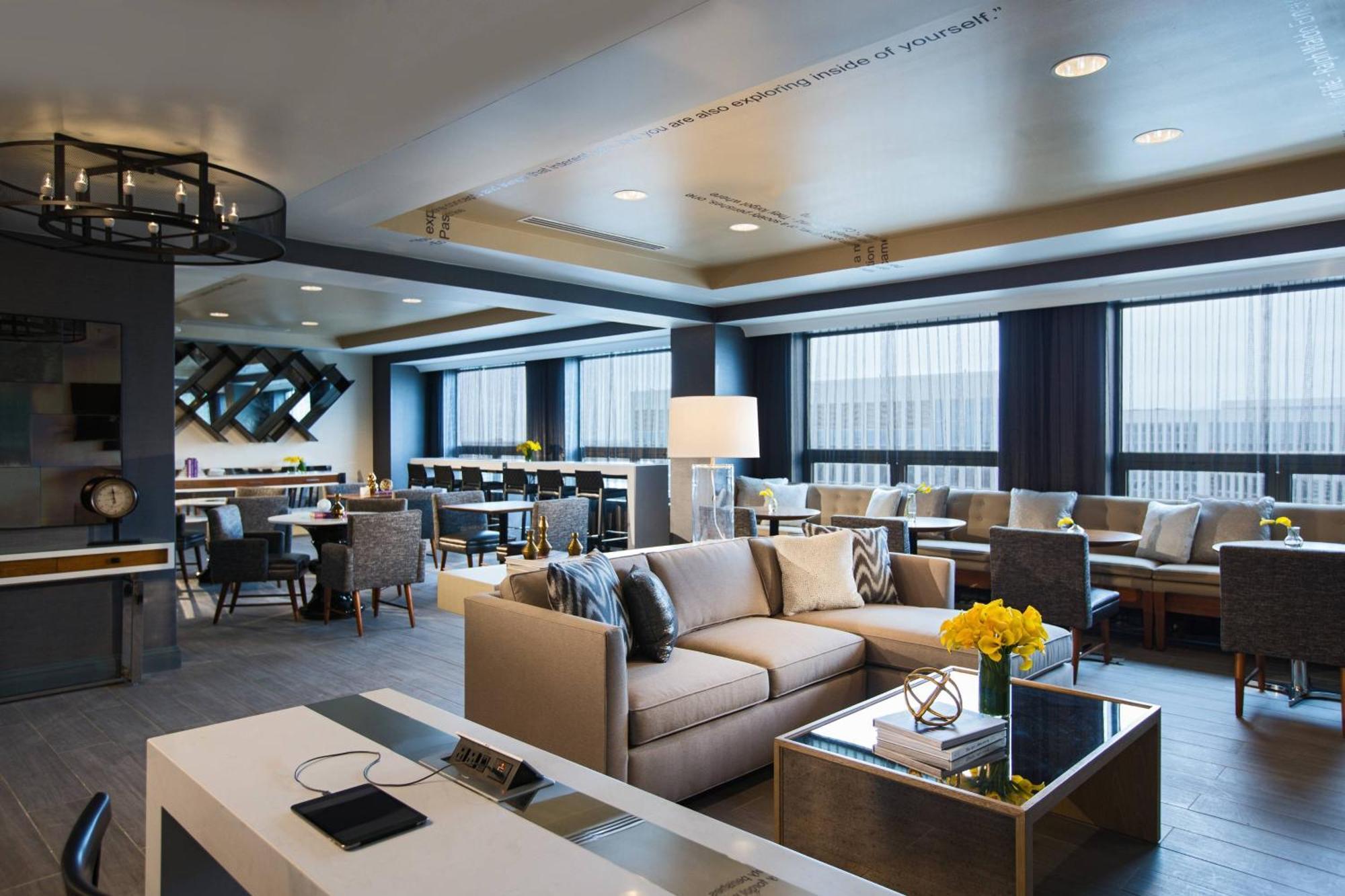 Renaissance Chicago O'Hare Suites Hotel Rosemont Exterior photo