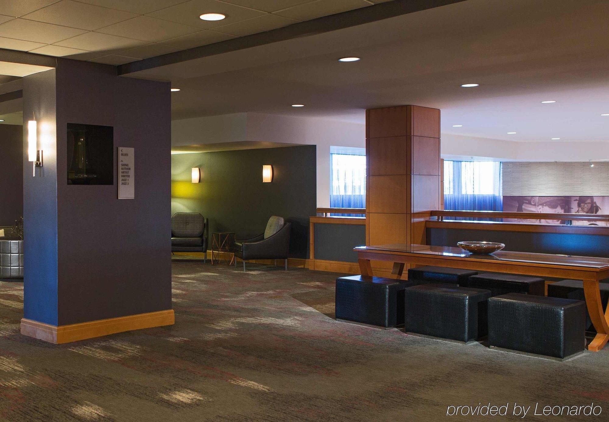Renaissance Chicago O'Hare Suites Hotel Rosemont Exterior photo